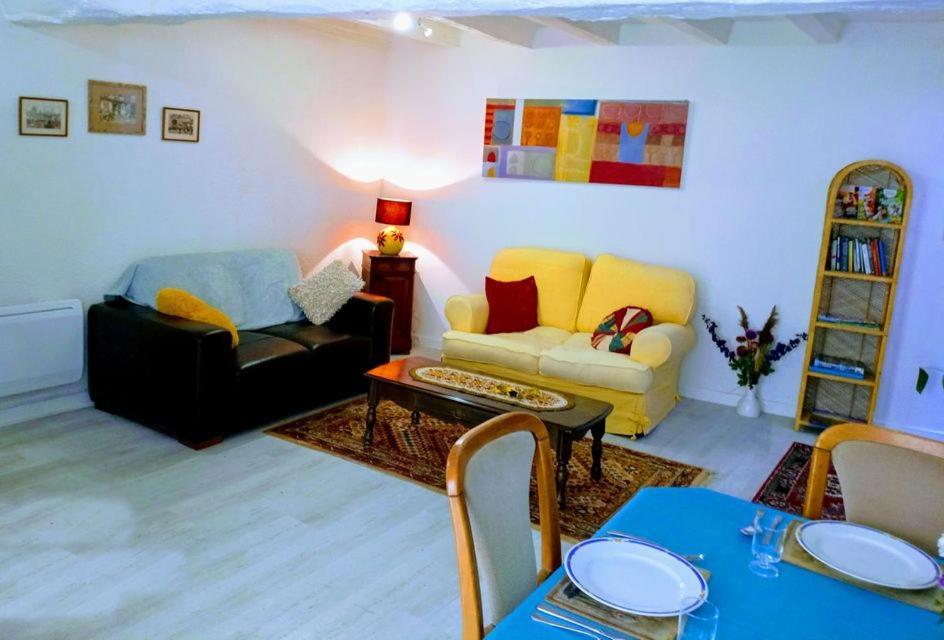 Gencay, Le Maison Blanche Villa Ngoại thất bức ảnh